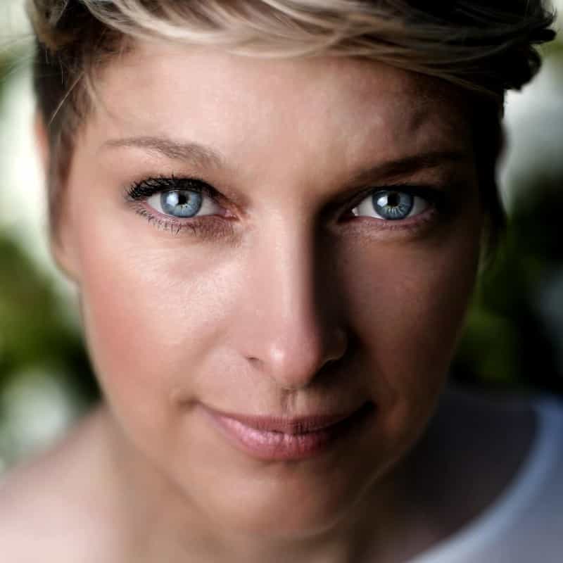 Sabine Reincke, Hundeexpertin und das Gesicht hinter Hundeuniversum